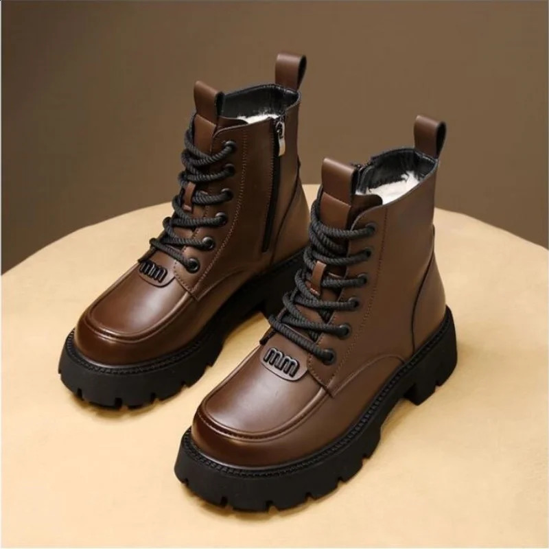 Fur integrated Snow Boots Wool Womens Boots Winter Velvet anti Cold Womens Shoes Warm Cotton Shoes Lamb Wool Cotton Boots 240820