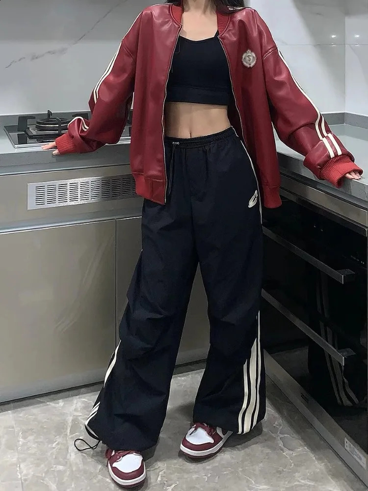 HOUZHOU Harajuku Y2k Women Parachute Pants Baggy Black Sports Joggers Female Streetwear Wide Leg Trousers Vintage Casual Pants 240821