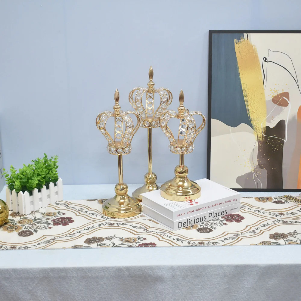 European Crown Crystal Candlestick Decoration Wedding Candlestick Christmas Candlestick Metal Home Decoration Iron Candlestick 240821