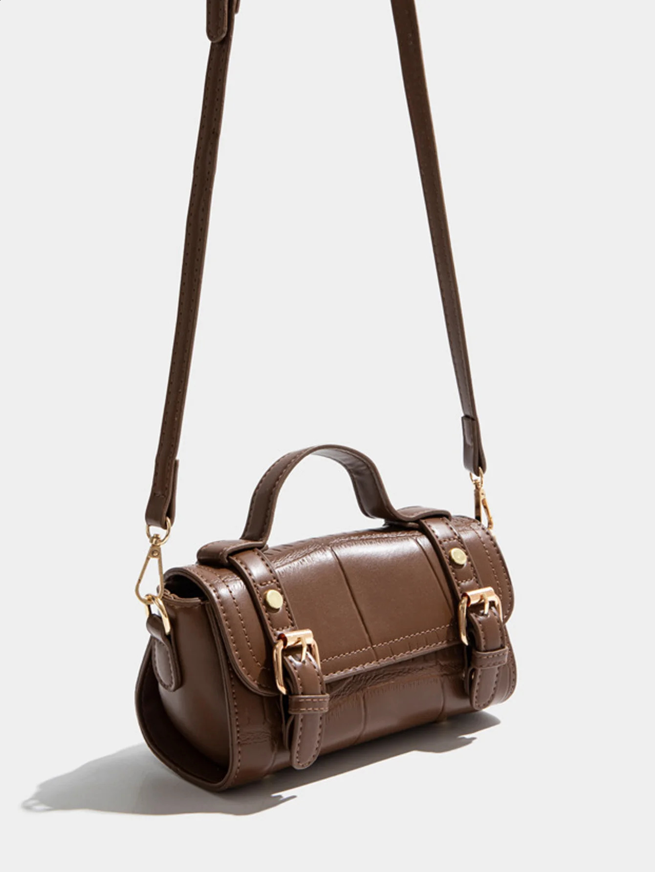 Bag Womens 2024 Summer High end Single Shoulder Diagonal Straddle n Sense Belt Handbag Pillow in Stock 240821