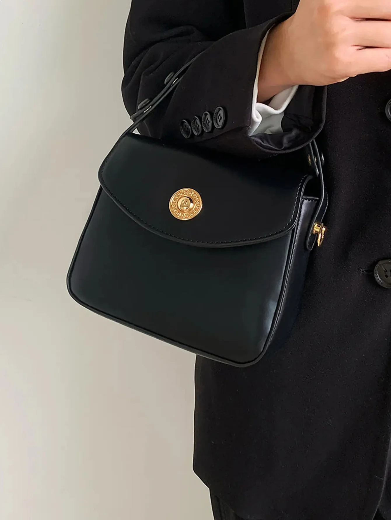 Handheld Wedding Bag Cross Shoulder Womens 2024 Fashionable Large Capacity French Single 240821