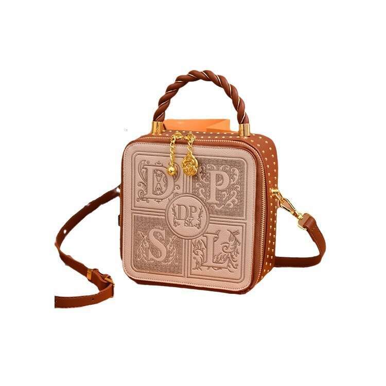 Women's 2024 new light high-end fashion versatile embroidered handbag, single shoulder crossbody small square bag