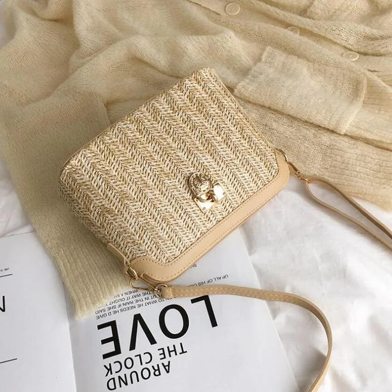 Casual Chains Straw Bucket Bags 2023 Women Summer Messenger Bag Rattan Beach Lady Travel Purses and Handbags Shoulder 240826