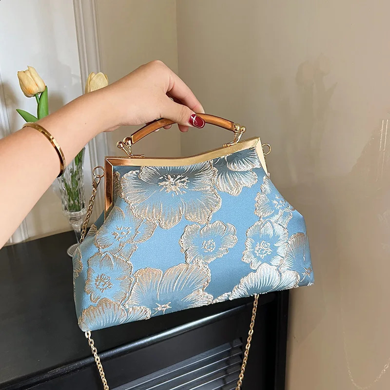 Chinese Flower Embroidery Handbag Chain Shoulder Crossbody Bag Vintage Elegant Evening Clutch Pinch Buckle Shell Phone Pouch 240822Z