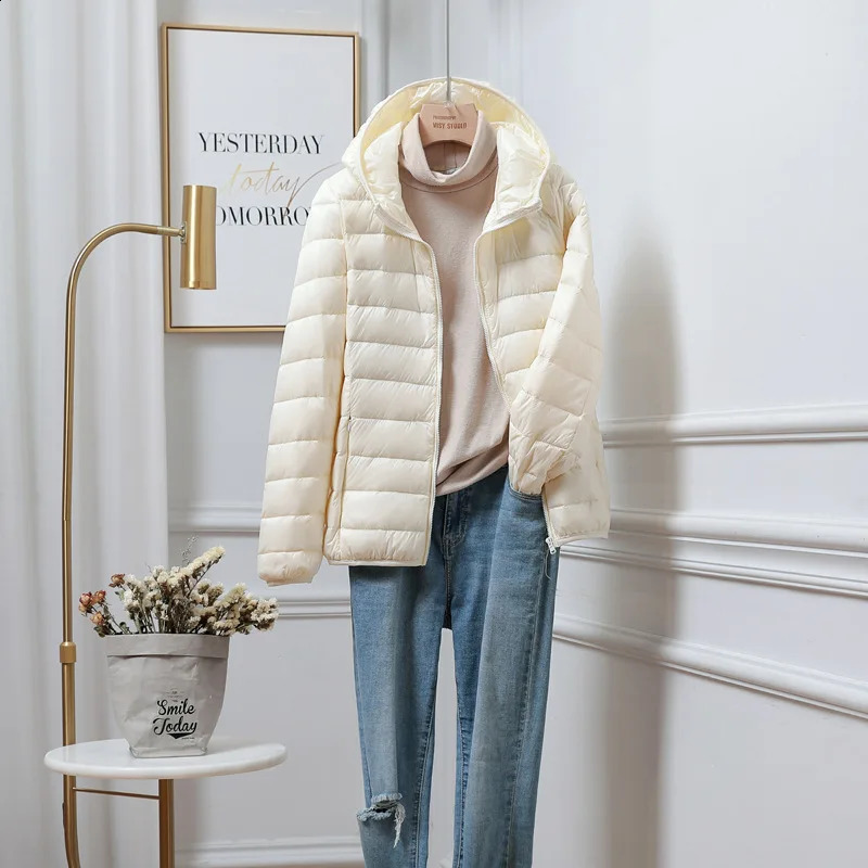 Womens Down Jacket AutumnWinter Hoodie Ultra Lightweight Portable White Duck Windproof Thin Fluffy Park 7X 240823