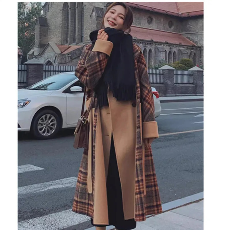 Plaid Patchwork Woolen Jacket Womens Coat Winter Korean Hepburn British style Woolen Coats Female Long Overcoat 240822