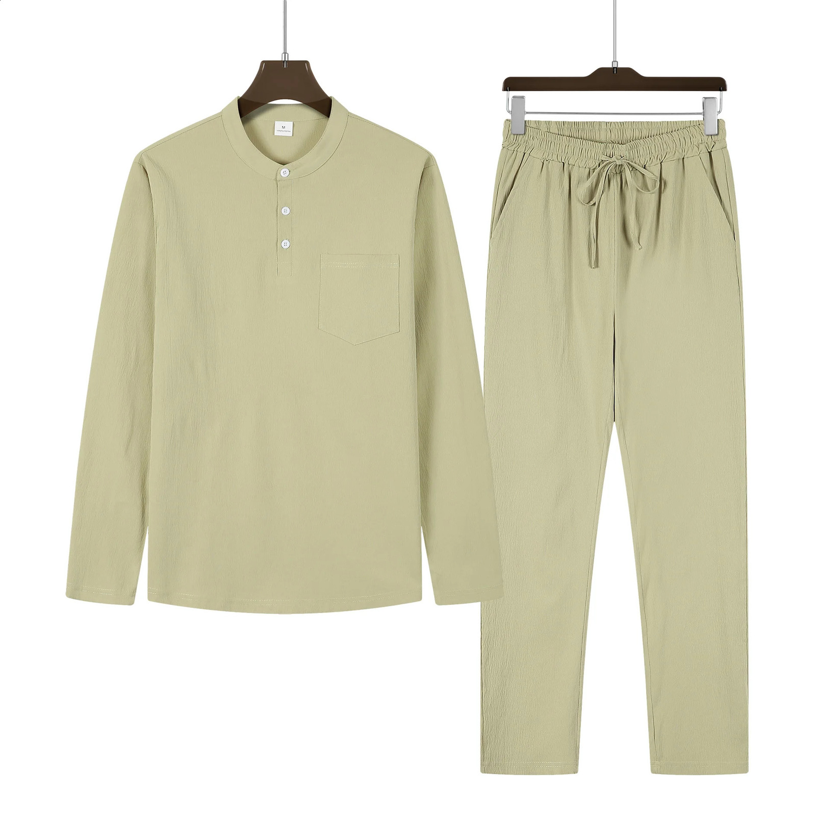 Autumn mens solid color fashionable retro heavyduty long sleeved Tshirt stand up collar strong buckle set 240822