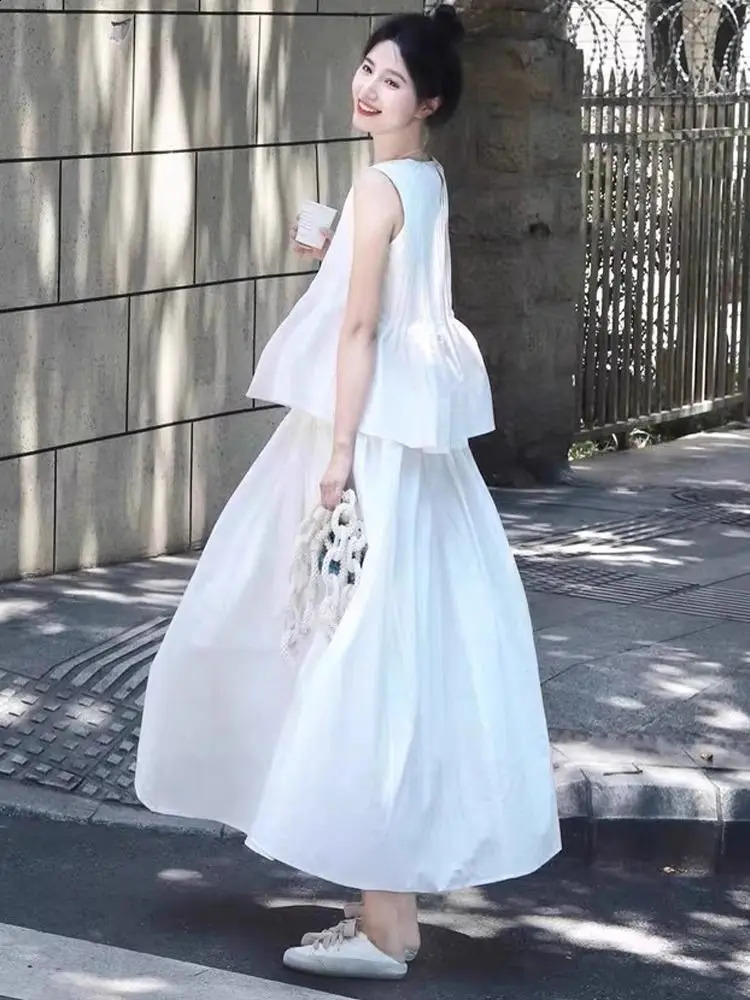 French Gentle Style Temperament Set Womens Summer First Love Sleeveless Top A-line Half Skirt White Two Piece Set 240823
