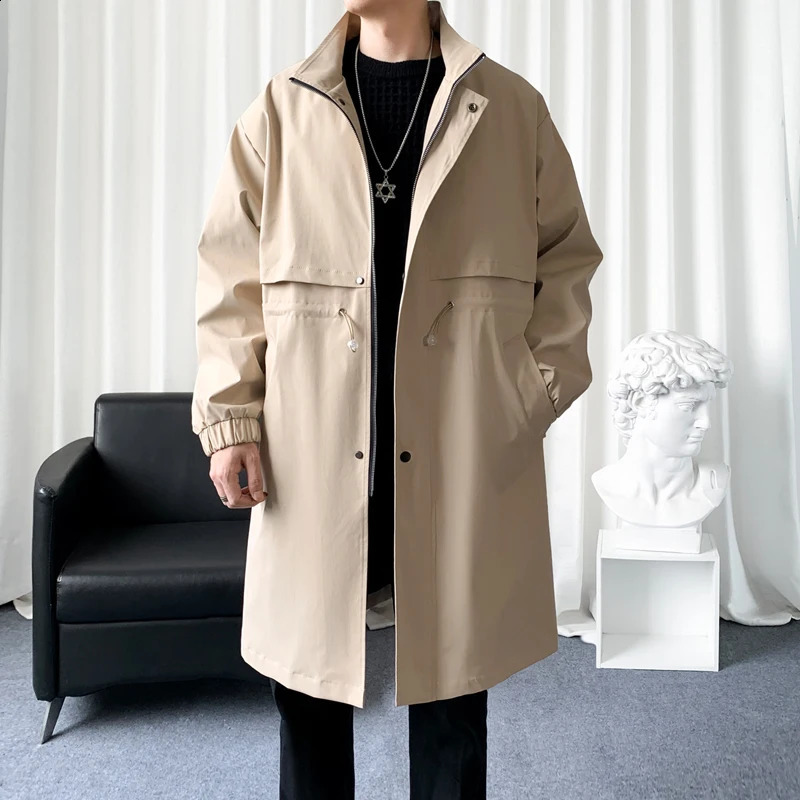 Streetwear Men Trenchcoat Handsome Fashion Trench Male Loose Stand Collar Windbreaker Overcoat Korean Autumn Male Coat 240822