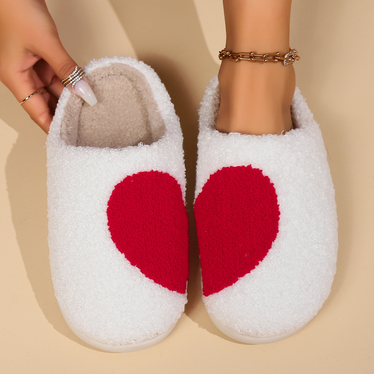 Hot-selling fashion Slipper Valentine's Day cotton slippers women Men indoor home couple smiley plush warm slippers winter factory direct sales