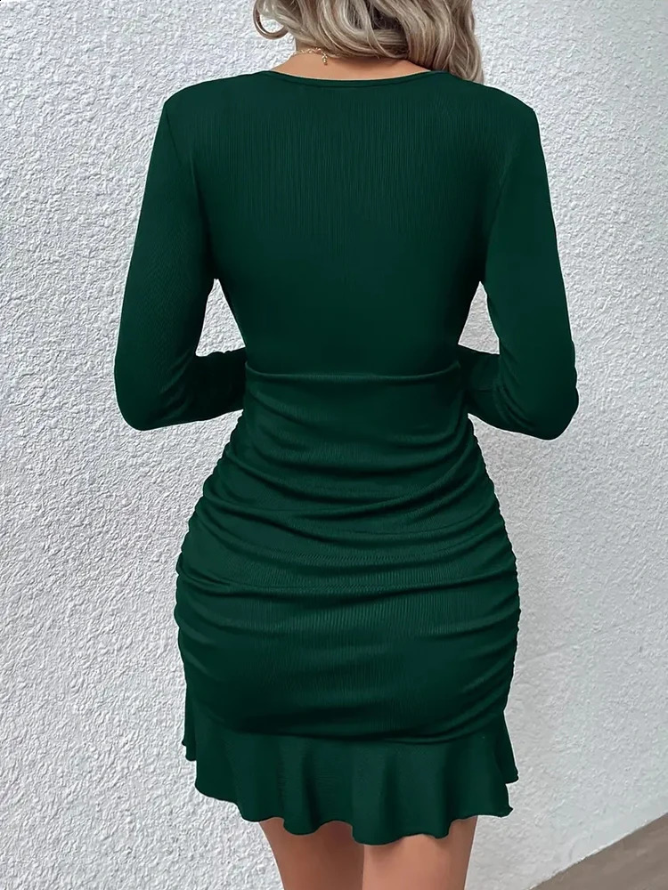 Mugen Elegant Ruffle Dress WomenClothing For Summer And Fall Sexy Dress V-Neck Long Sleeves Green Dress Short Clothes 240823