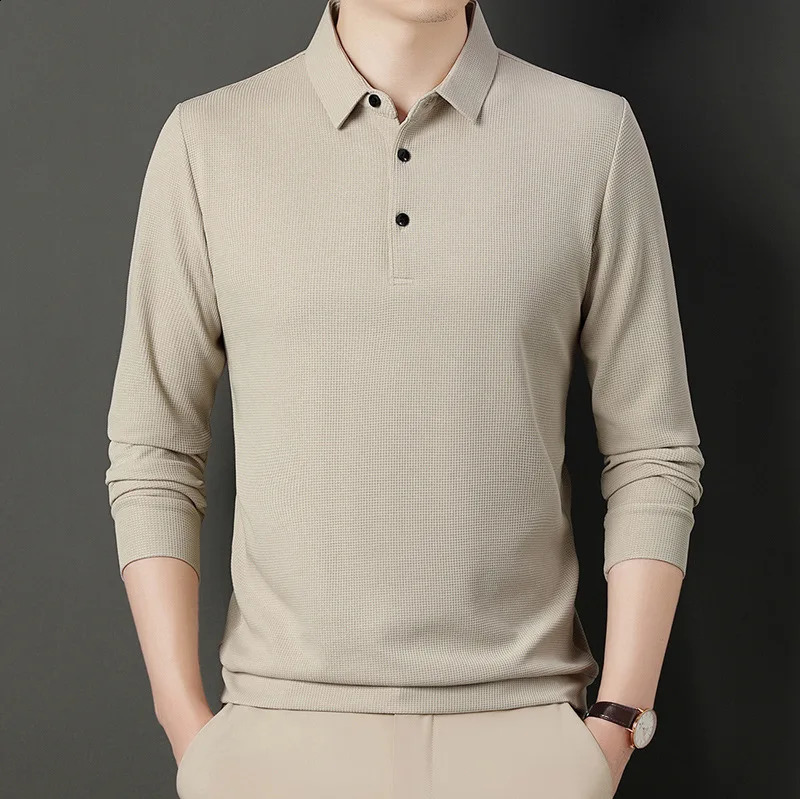 Mens Spring and Autumn waffle long sleeved Tshirt mens polo shirt solid color casual 240823