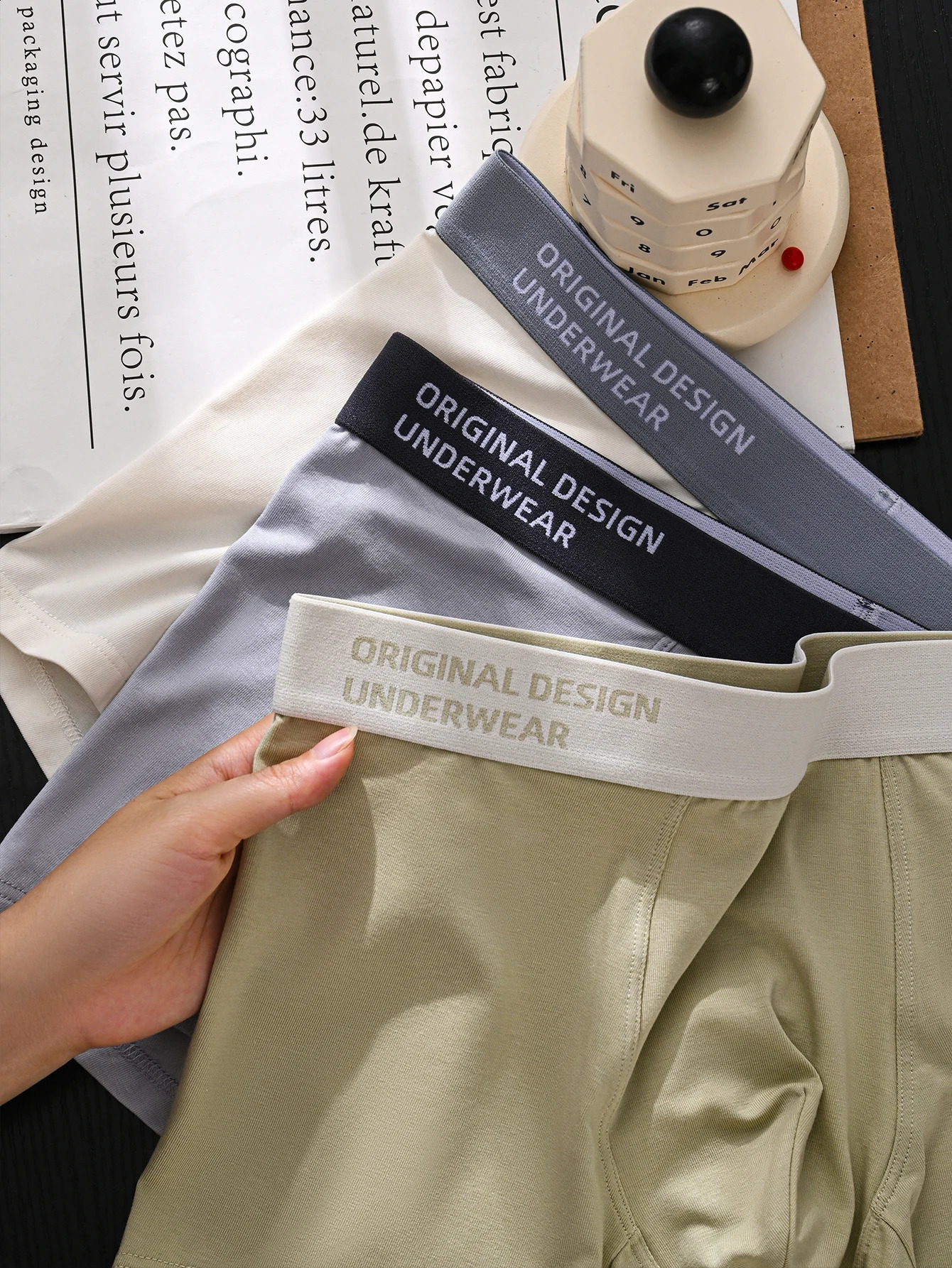 4 pieces of mens boxing underwear breathable and comfortable sporty loose fit solid color personalized simple casual boxer 240822