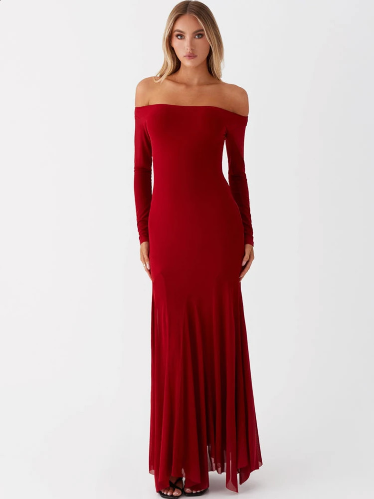 Mozision Off-shoulder Long Sleeve Sexy Maxi Dress For Women Autumn Strapless Backless Pleated Elegant Long Dress Fashion 240823