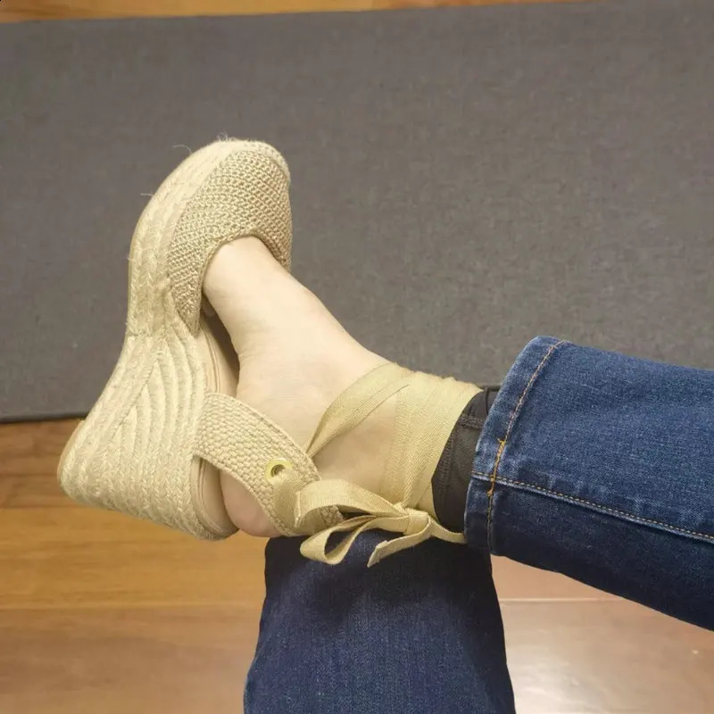 2024 Summer Thick-soled Linen-grass Shoes Woven Hollow Strap Wedge High Heeled Sandals For Women 240819