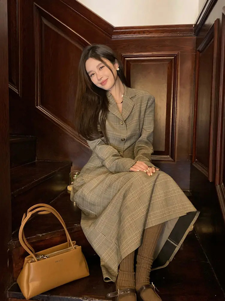 Korea Womens Retro Casual Waist Wrapped Suit Half Skirt Set Two Piece Black Hepburn Style Single Breasted Suit Half Skirt Set 240823