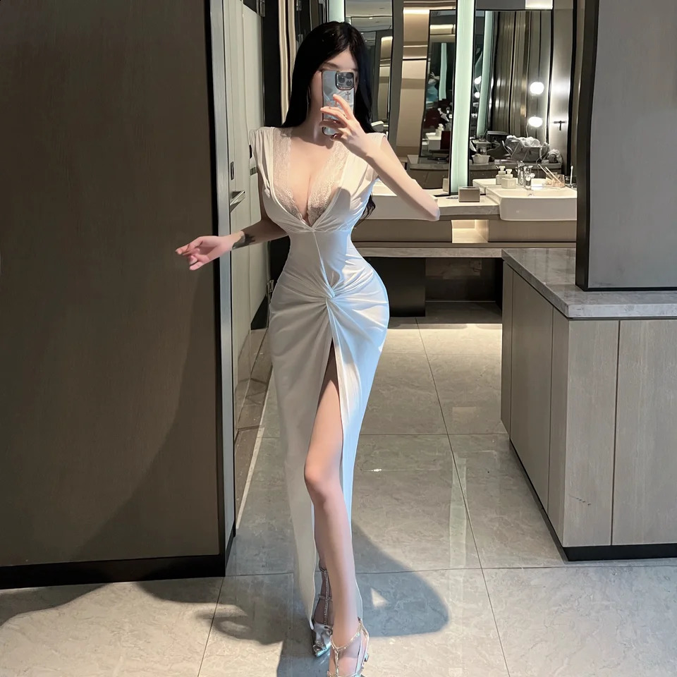 V-Neck Lace Sexy European-American Pure White Dress Car Model Long Dress Split Fitting One-Piece Woman 240823