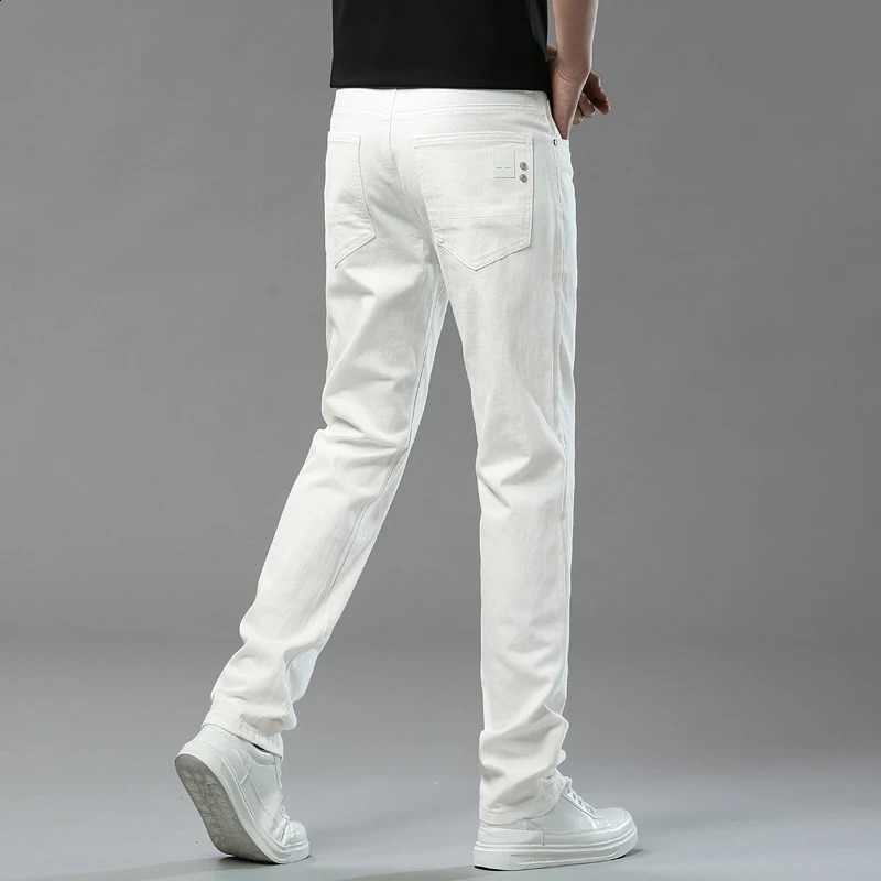 High quality casual denim jeans mens red yellow pink white solid color party pants fashionable four season straight plus size 240823