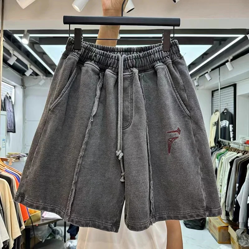 Stitchedcut sports casual shorts 240822