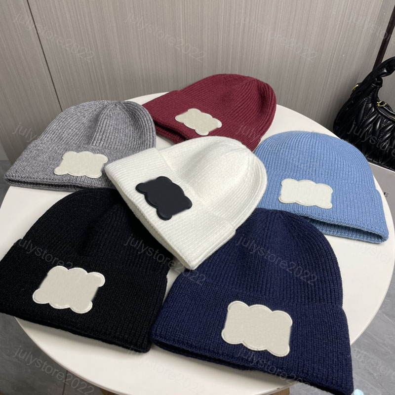 Designer Beanie Hat Autumn and Winter Sports Style Men's Women's Bonnet Cap Knitted Hats Outdoor Vacation Embroidery Letter Casquette Accessories Blue Red