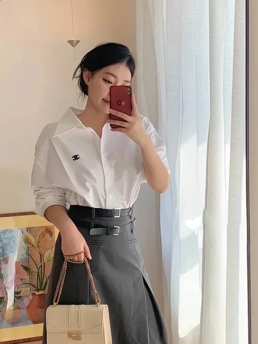 Spring Summer Side Opening Embroidery Long Sleeve Shirt Versatile Cotton Sleeve Shirt Elegant Style S M L Size 240823