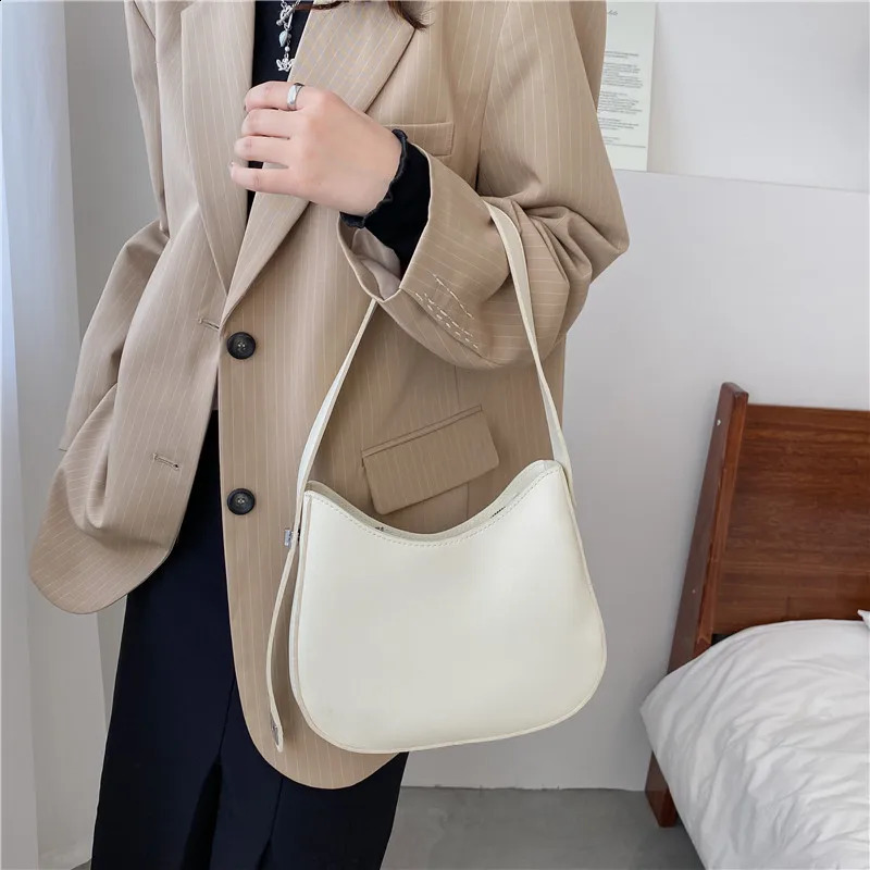Yogodlns HalfMoon Shoulder Underarm Bag PU Leather Armpit Retro Crossbody Ladies Portable Handbag Purse 240822