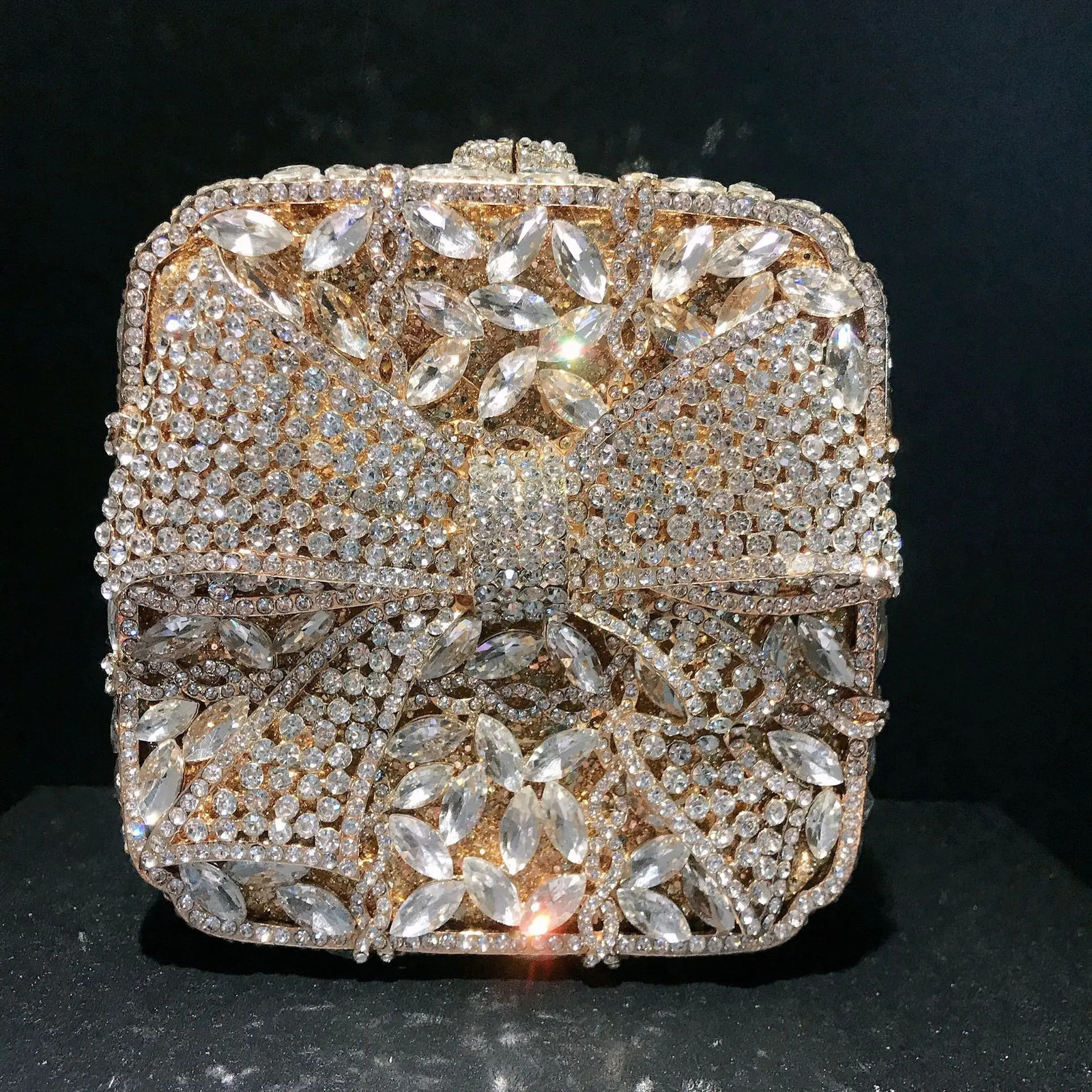 Dia Clutch The Latest Style Is On Sale Women Rhie Evening Bags er Handbags for Female Shiny Party Bag 240822 3168 4