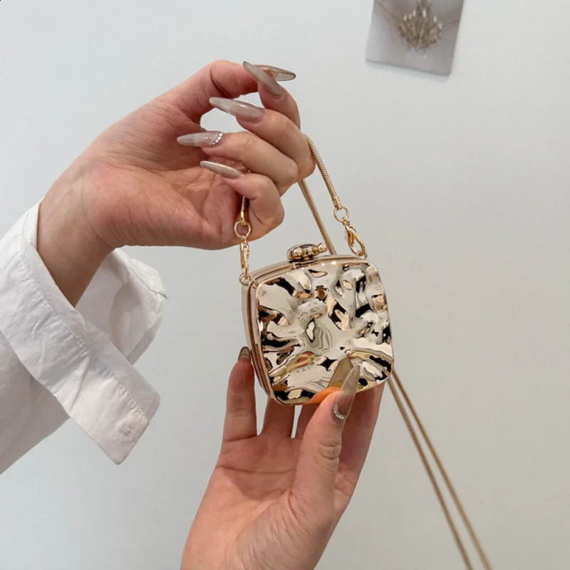 Acrylic Mini Bags for Women Trend Metallic Fashion Cute Evening Handbag Woman Party Chain Hard Small Shoulder Crossbody Bag 240822