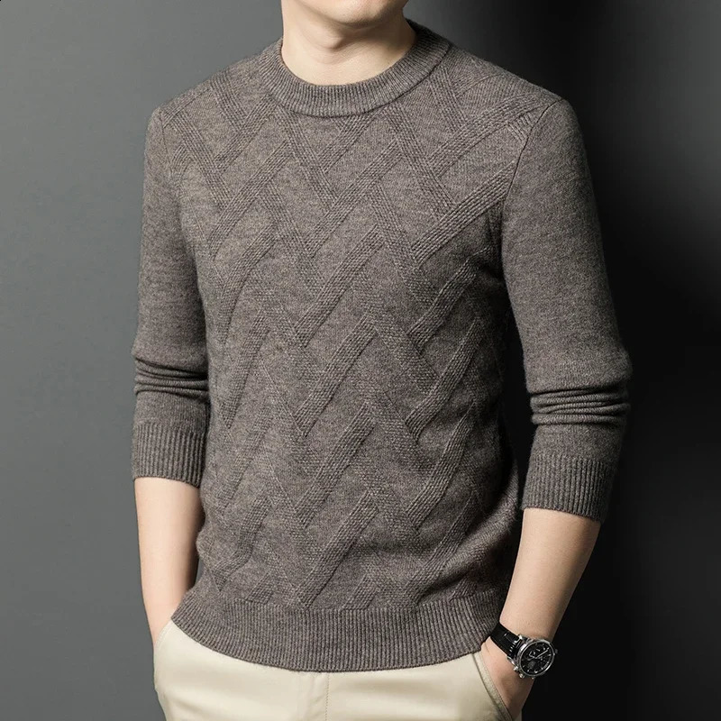 Autumn and Winter Thick Sweater Full Wool Round Neck Solid Color Long Sleeve Warm Mens Outdoor Top 240822
