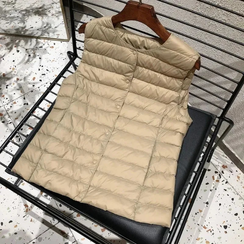 Womens spring sleeveless lined duck down jacket autumn and winter ultra light 90% white womens vest 240823