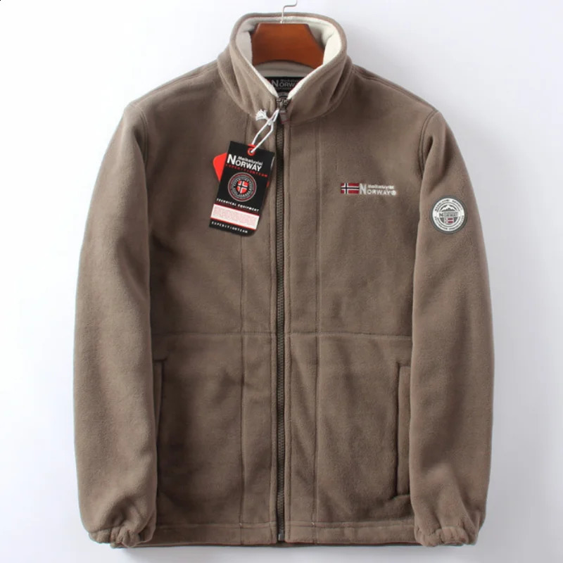 Winter Mens Clothing Fleece Jacket Pocket Solid Color Casual Polar Fleece Jacket Cold-Proof Thickened Male Warm Clothes Outwear 240823