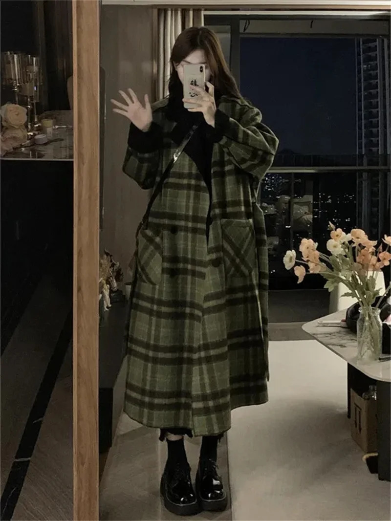 Retro Loose Simple Slim Plaid Medium Long Coat Womens Winter Thickened Loose Double Wear Long Sleeve Woolen Coat 240822