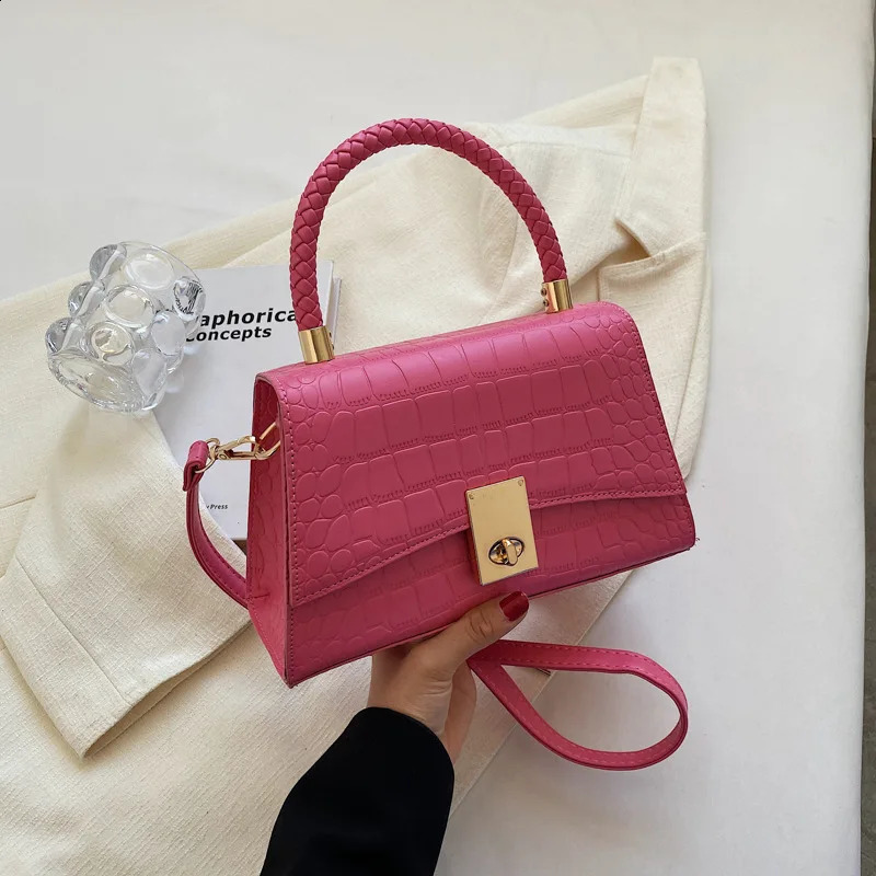 Womens bag trend handbag retro er y cross body bag womens bag shoulder free delivery handbag 240822 ww