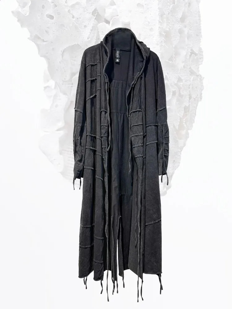 Vintage Mens Distressed Hooded Cape Hanging Vertical Cut Long Windbreaker Darkwear Gothic Style T-shirt Coat for Male 240822