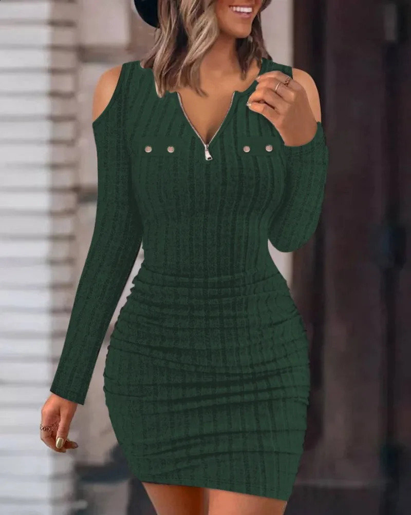 Autumn Solid Color Zipper V-neck Tight Bag Hip Urban Dress Slimming Sexy Long Sleeve Dress for Women in Winter 240823