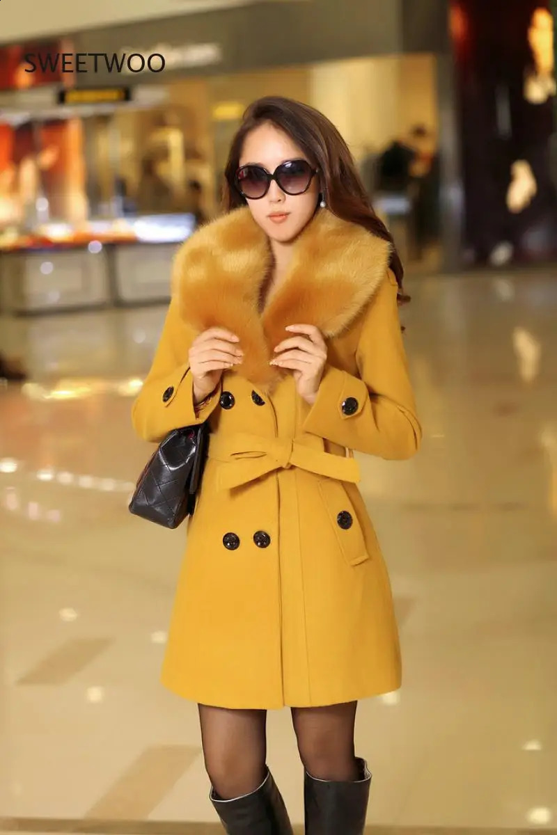 Womens Faux Fur Collar Solid Trench Coats Lady Slim Double Breasted Woolen Jackets Coat Autumn Winter Female Outwear 5Xl 240822