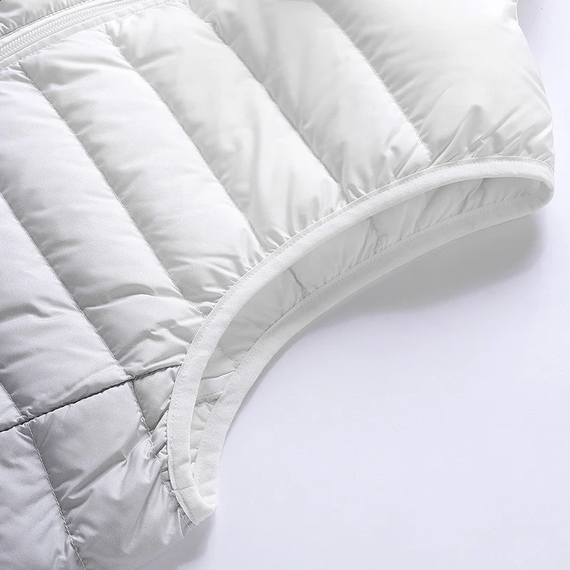Ultra lightweight mens 90% white duck gradient winter vest fashionable and sleeveless waist jacket Homme Warm Parkas 240822