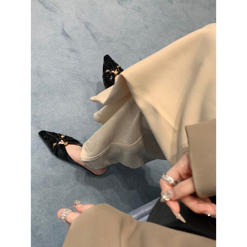 Ddmysports Sheepskin Version Niche Metal Triangle Buckle Hollow Out Pleated Flat Toe Half Slippers For Women Wearing M Ller Shoes OUTDOOR