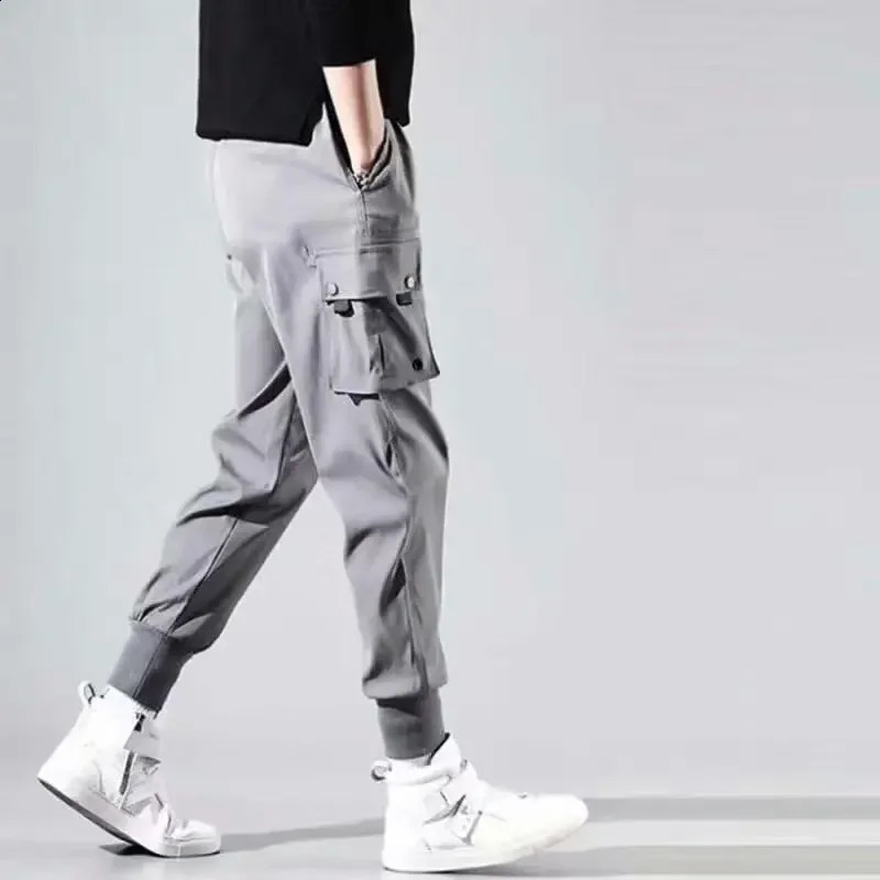 Casual Hip Hop Style Mens Cargo Pants Summer Multi Pockets Loose Fit for Korean Fashion Men 240823