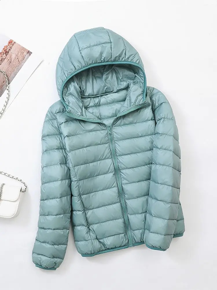 Womens Puffer Winter Jacket Ultra Light Duck Down Fashionable Warm Thin Hooded Portable 240823