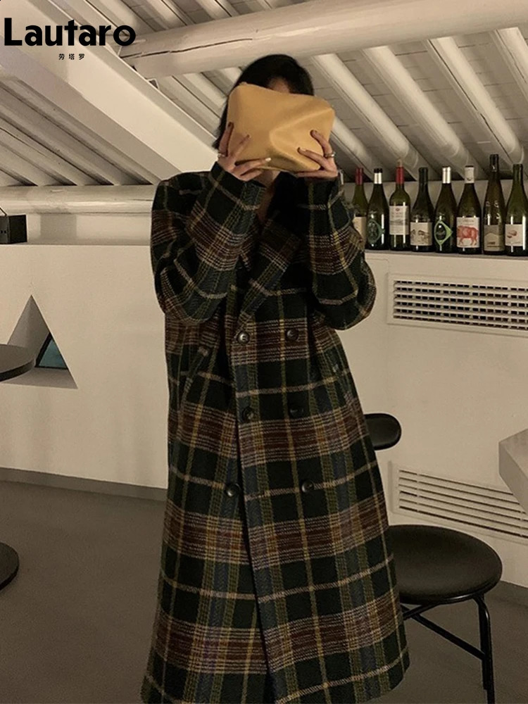 Lautaro Autumn Winter Long Oversized Plaid Trench Coat for Women Double Breasted Loose Casual Green Tweed Coats Korean Fashion 240822