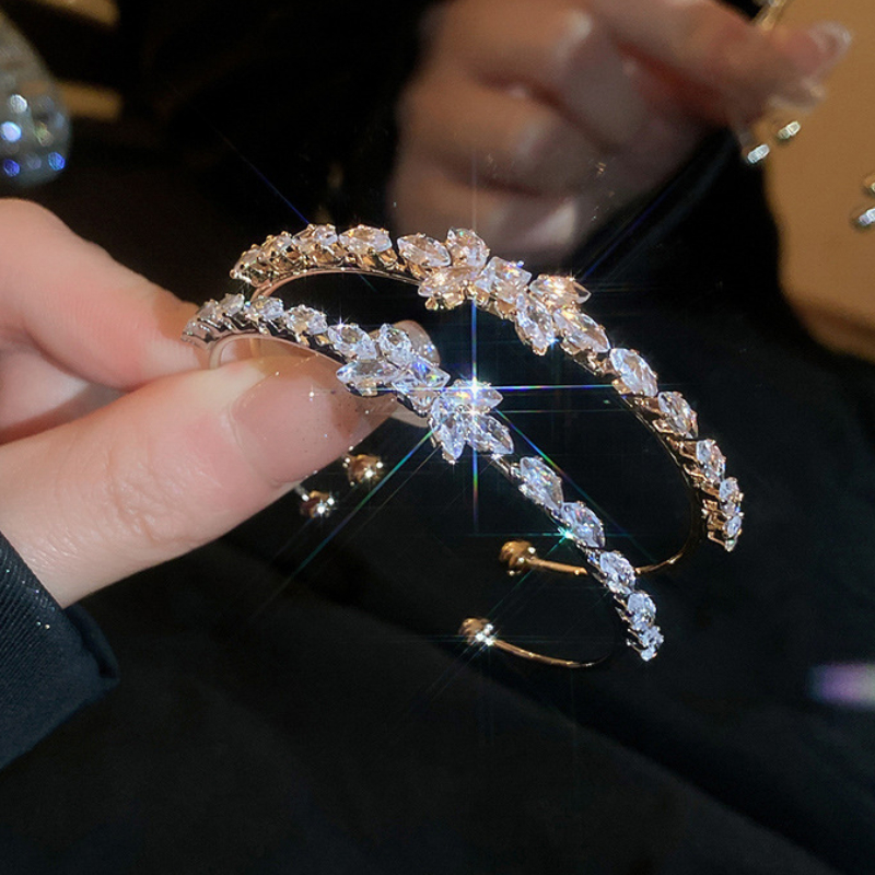 Classic Crystal Bracelet Bowknot Designer Women Opening Bangle Cuff Jewelry Woman Party Gift