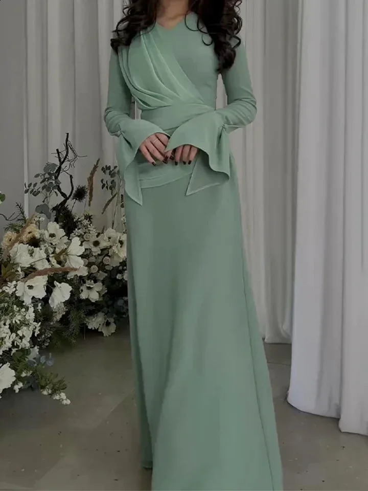 Women V Neck Long Sleeved Folds Long DressWomen Green Flare Sleeve Pleated Slim Dress Lady Party Evening Vestidos 240823