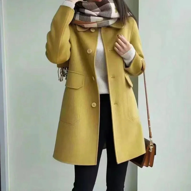 Woolen Coat Womens Long Autumn Winter Outwear Korean Short High Quality Overcoat Female Foreign Style Wool Jacket 240822