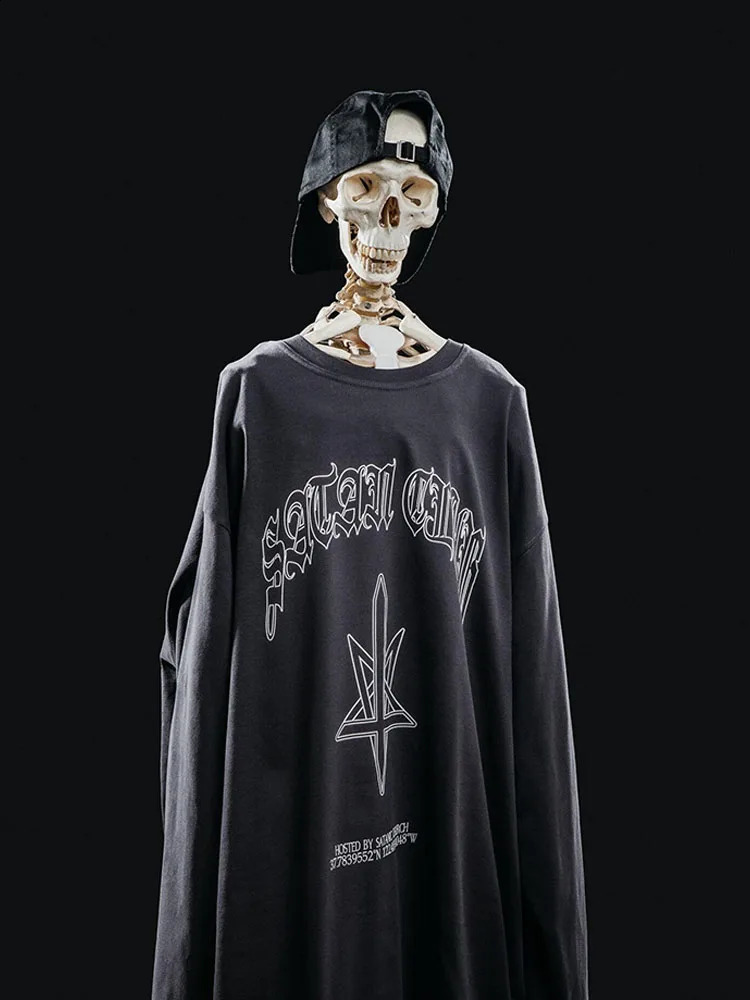 Mens Tshirt oversized long sleeved top autumn print cotton Korean retro Harajuku Gothic streetwear Y2k 240823
