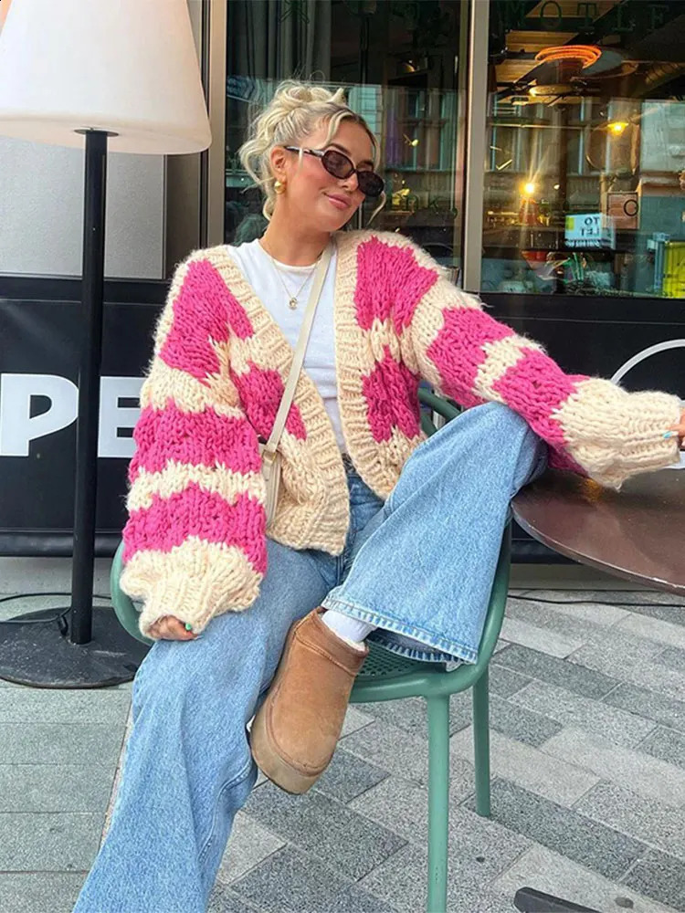 Fashion Color Blocking Women Knitted Cardigan Casual Loose Long Sleeve Short Sweater 2024 Autumn Female Commuting Streetwear 240814