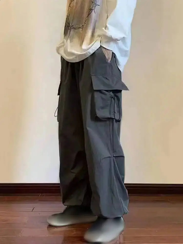 Commodity pants mens solid multi pocket Harajuku casual autumn and winter elastic waist loose street hiphop 240823