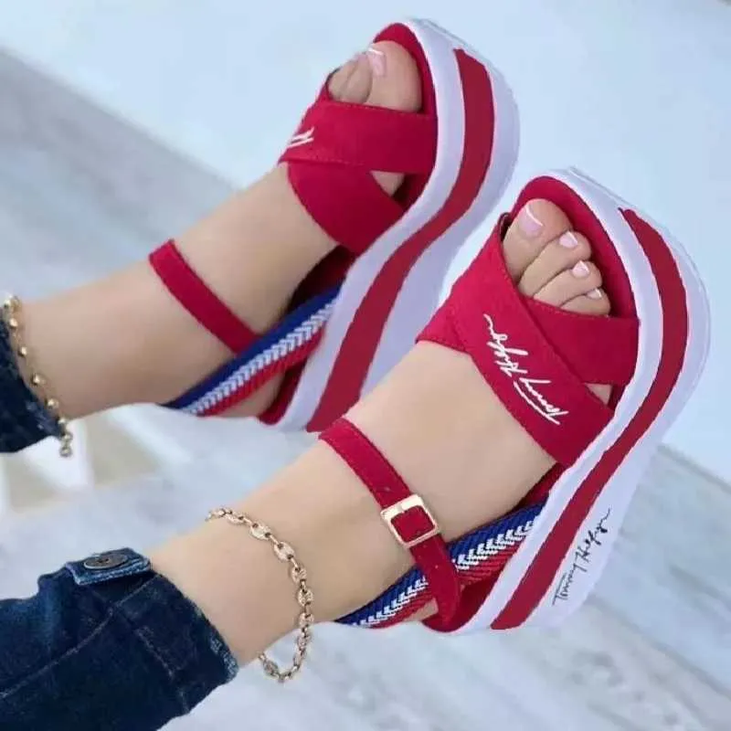 Summer Apartment Platform Sports Womens New Designer Casual Shoes Fashion Slide New Walking Running Sandals Large Size XW6.4