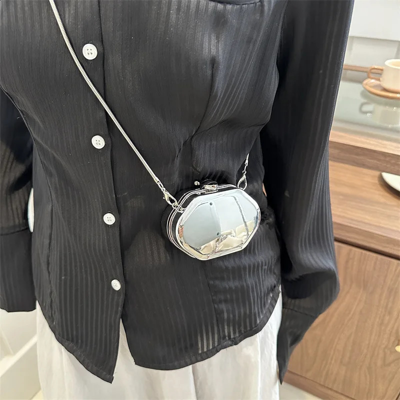 Acrylic Mini Bags for Women Trend Metallic Fashion Cute Evening Handbag Woman Party Chain Hard Small Shoulder Crossbody Bag 240822