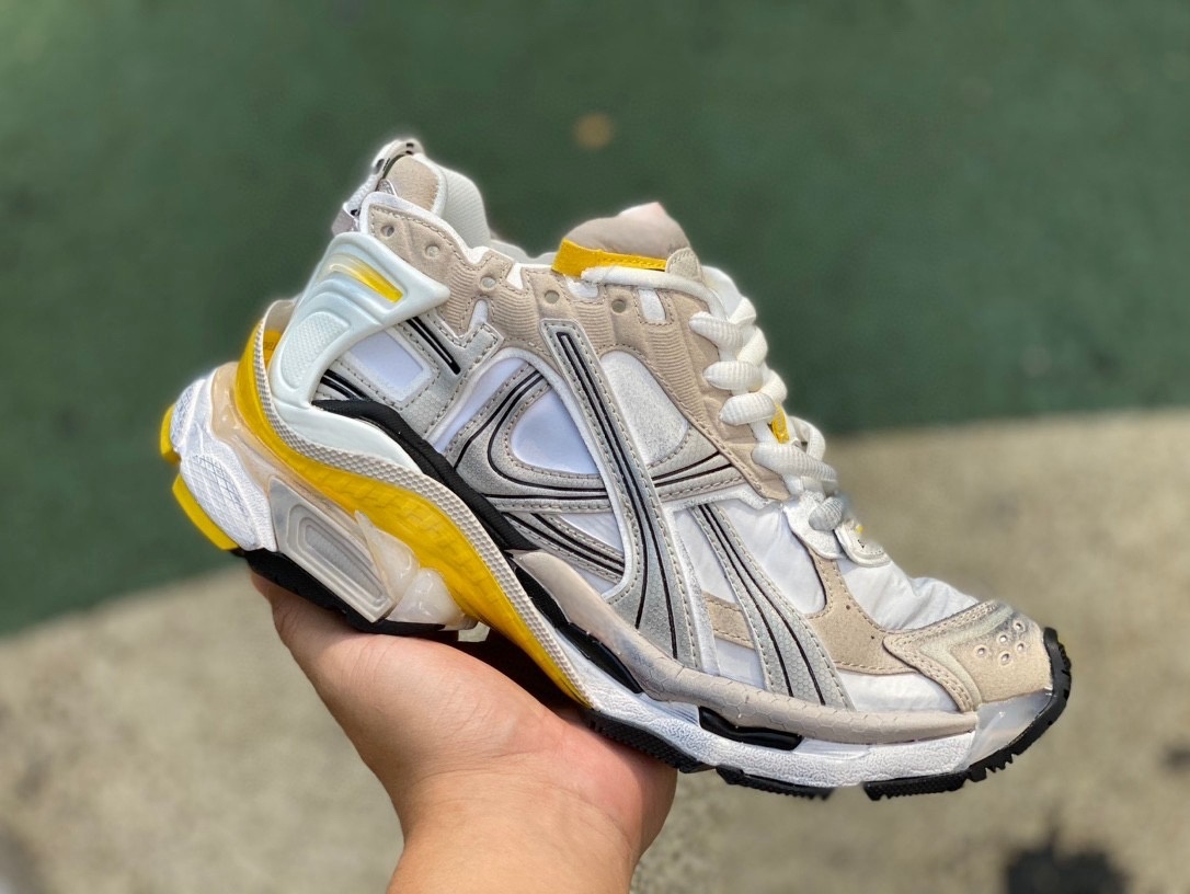 Casual shoes, new fashionable sports shoes, leather letter lace up shoes, outdoor anti slip running shoes, men's and women's couple's mesh shoes, air cushion breathable